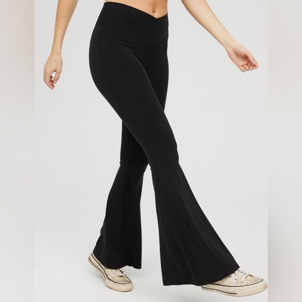 Aerie Real Me Flare Legging